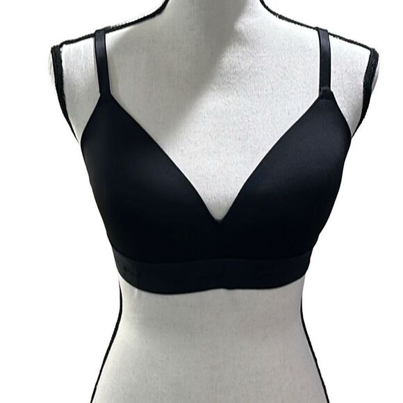 Pink Wear Everywhere wireless lightly lined bra - Picture 1 of 6